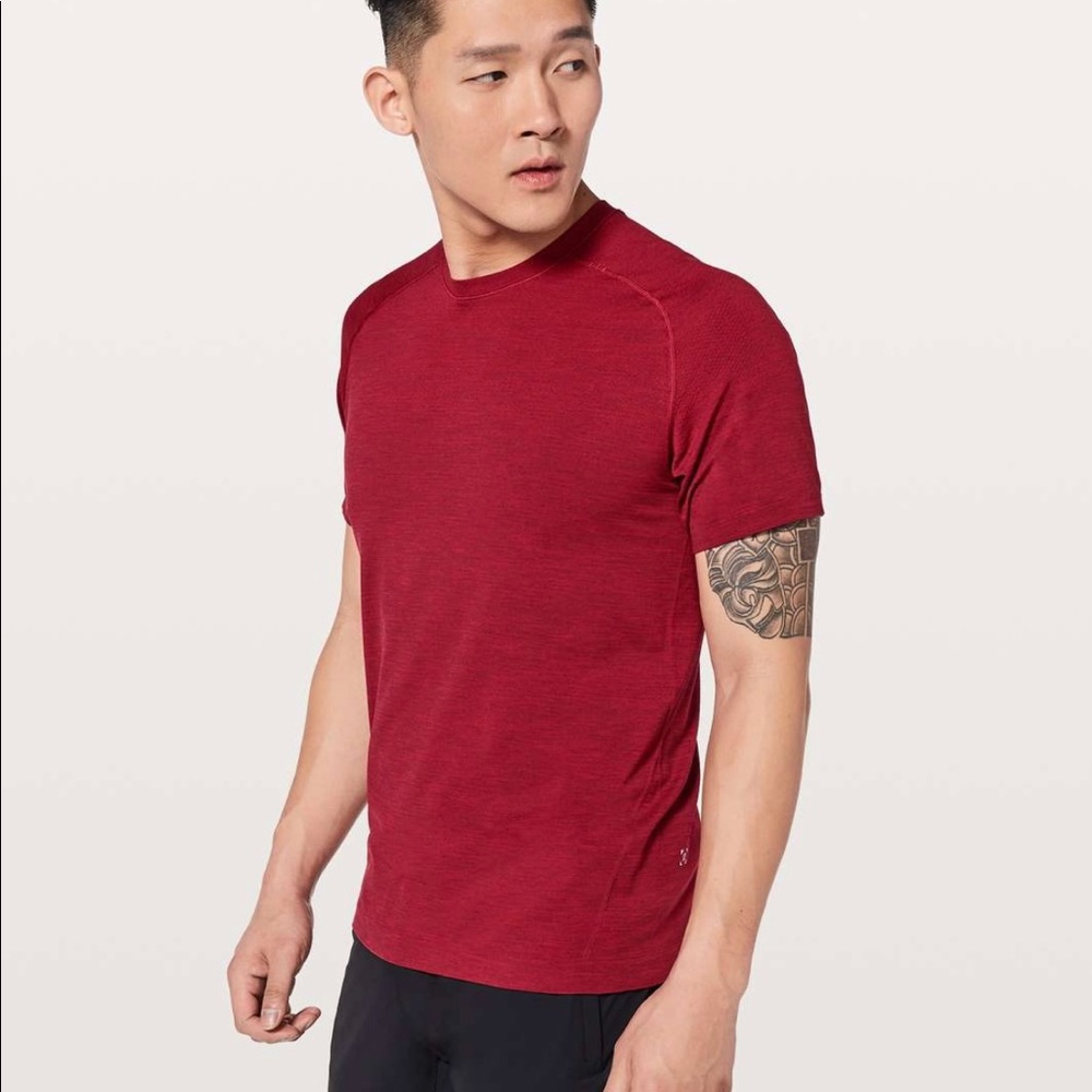 Lululemon Metal Vent Tech SS Workout shortsleeve